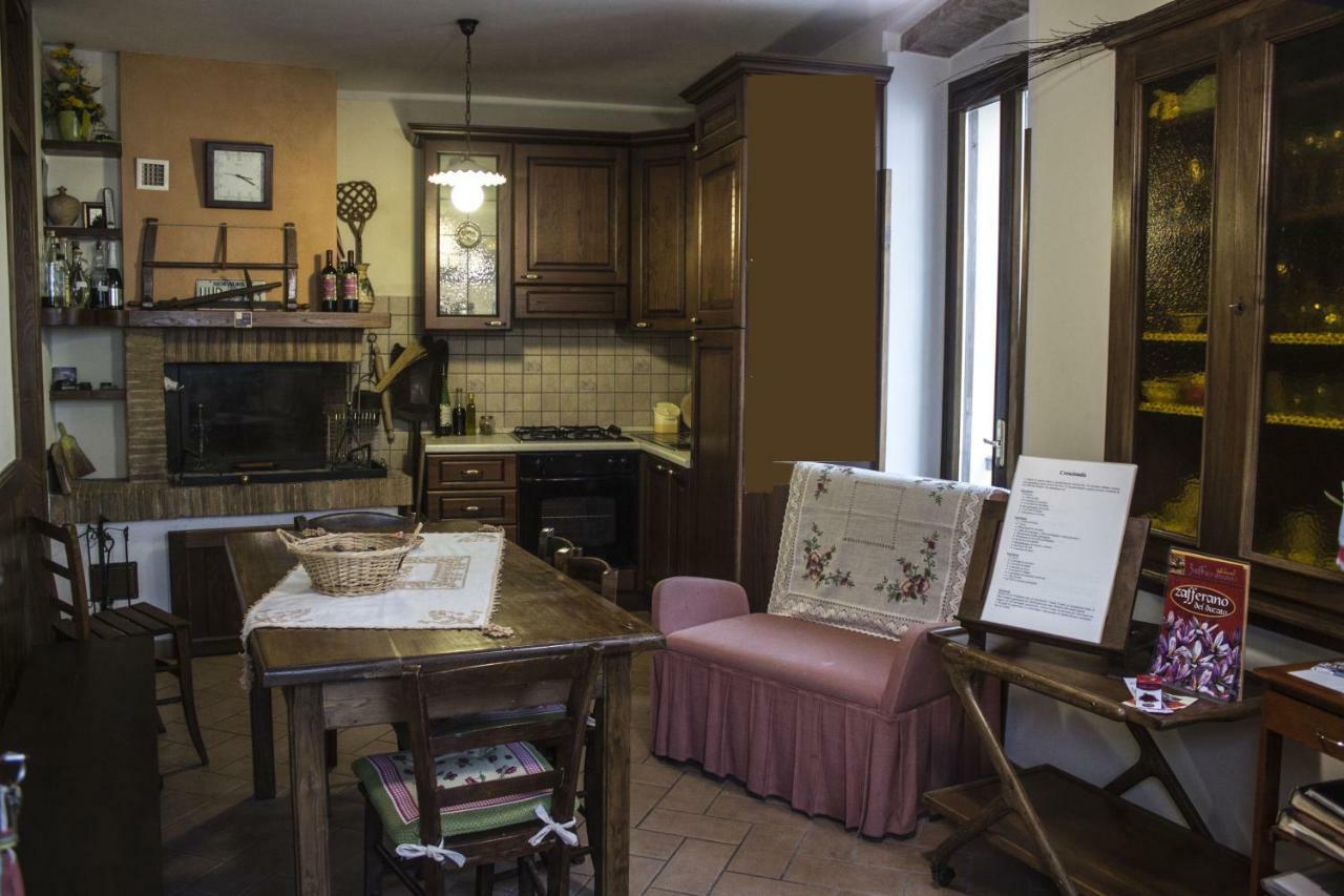 Angolo Del Gelsomino Castel Ritaldi Bagian luar foto