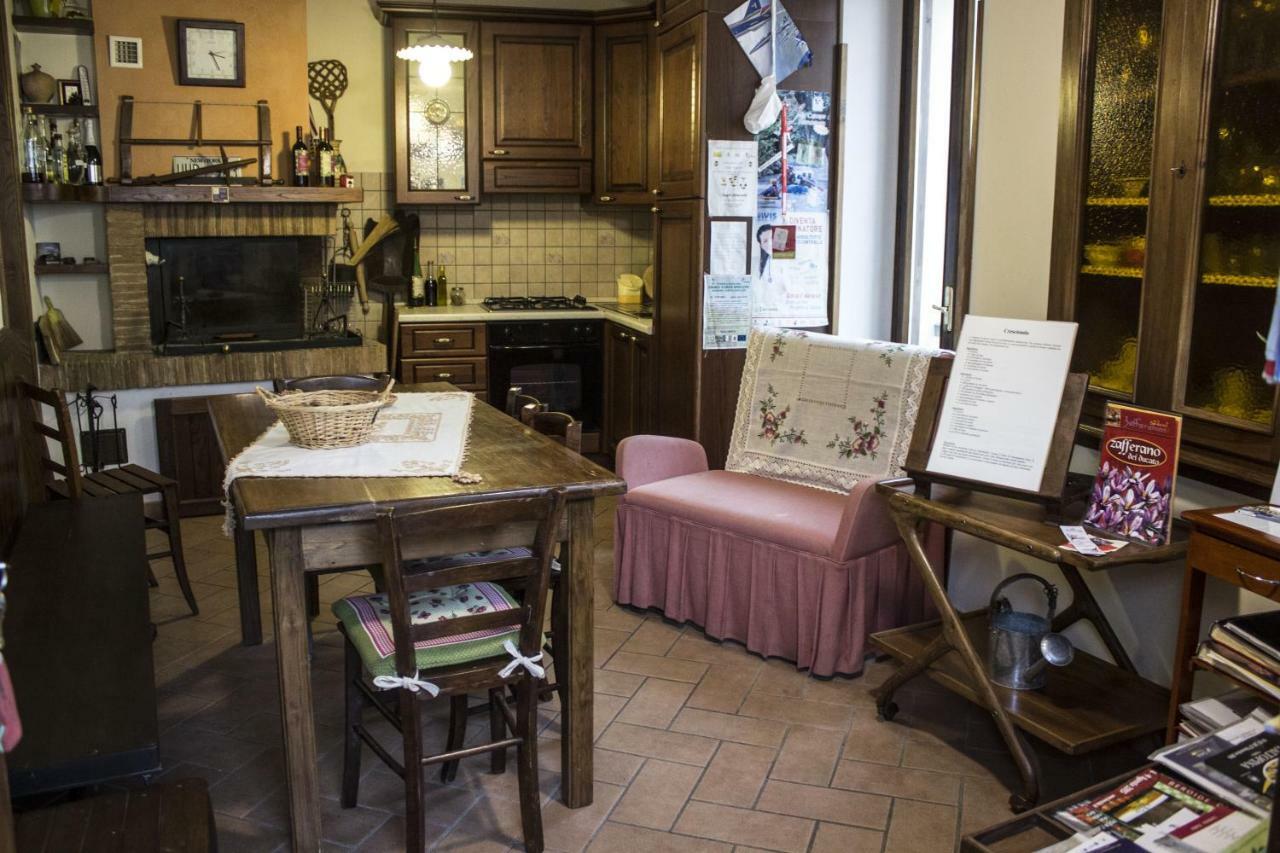 Angolo Del Gelsomino Castel Ritaldi Bagian luar foto