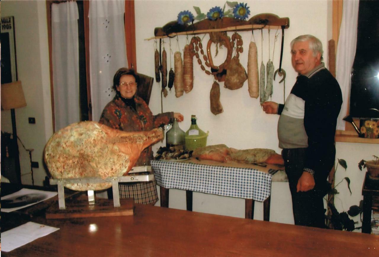Angolo Del Gelsomino Castel Ritaldi Bagian luar foto