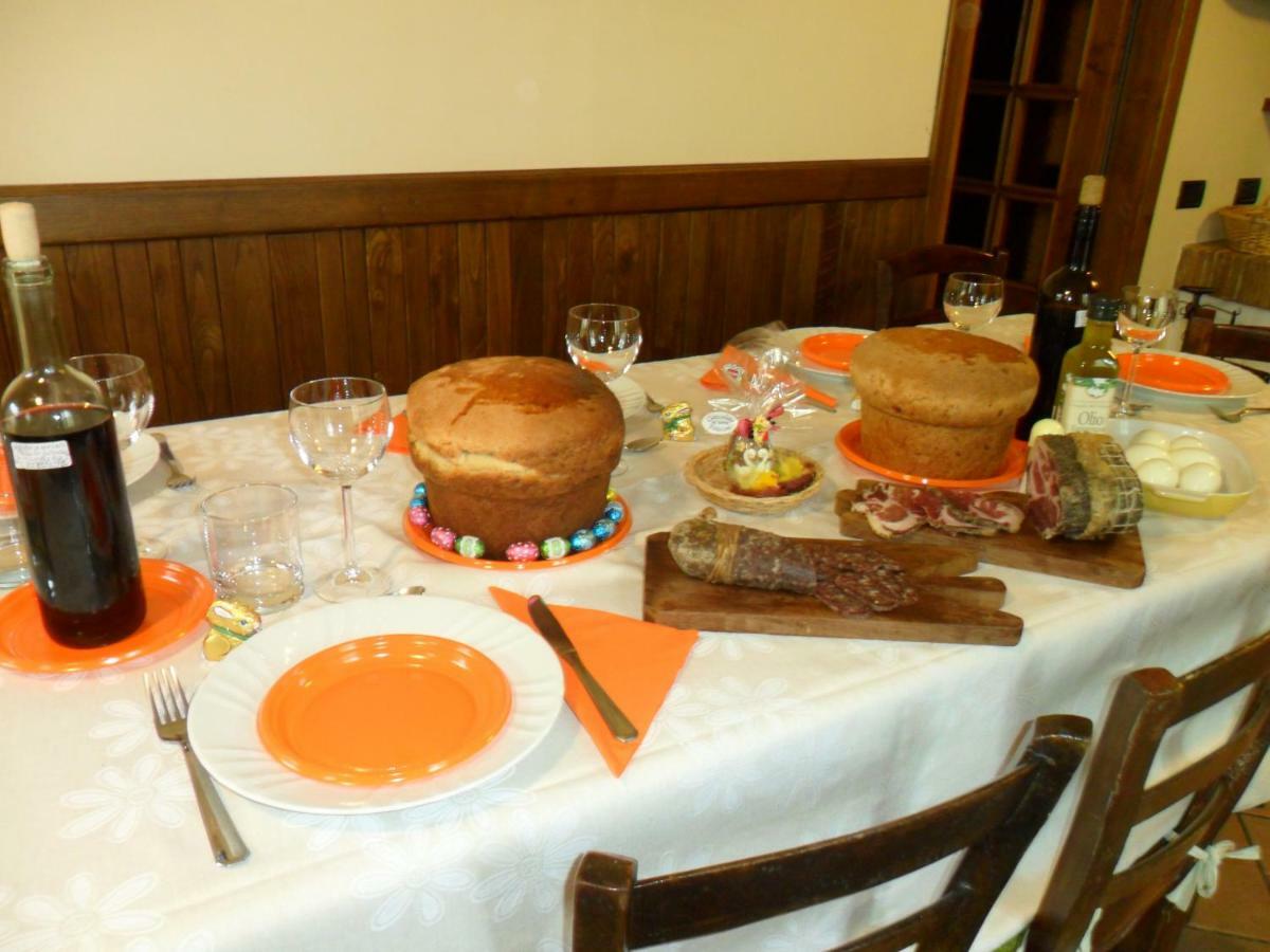 Angolo Del Gelsomino Castel Ritaldi Bagian luar foto
